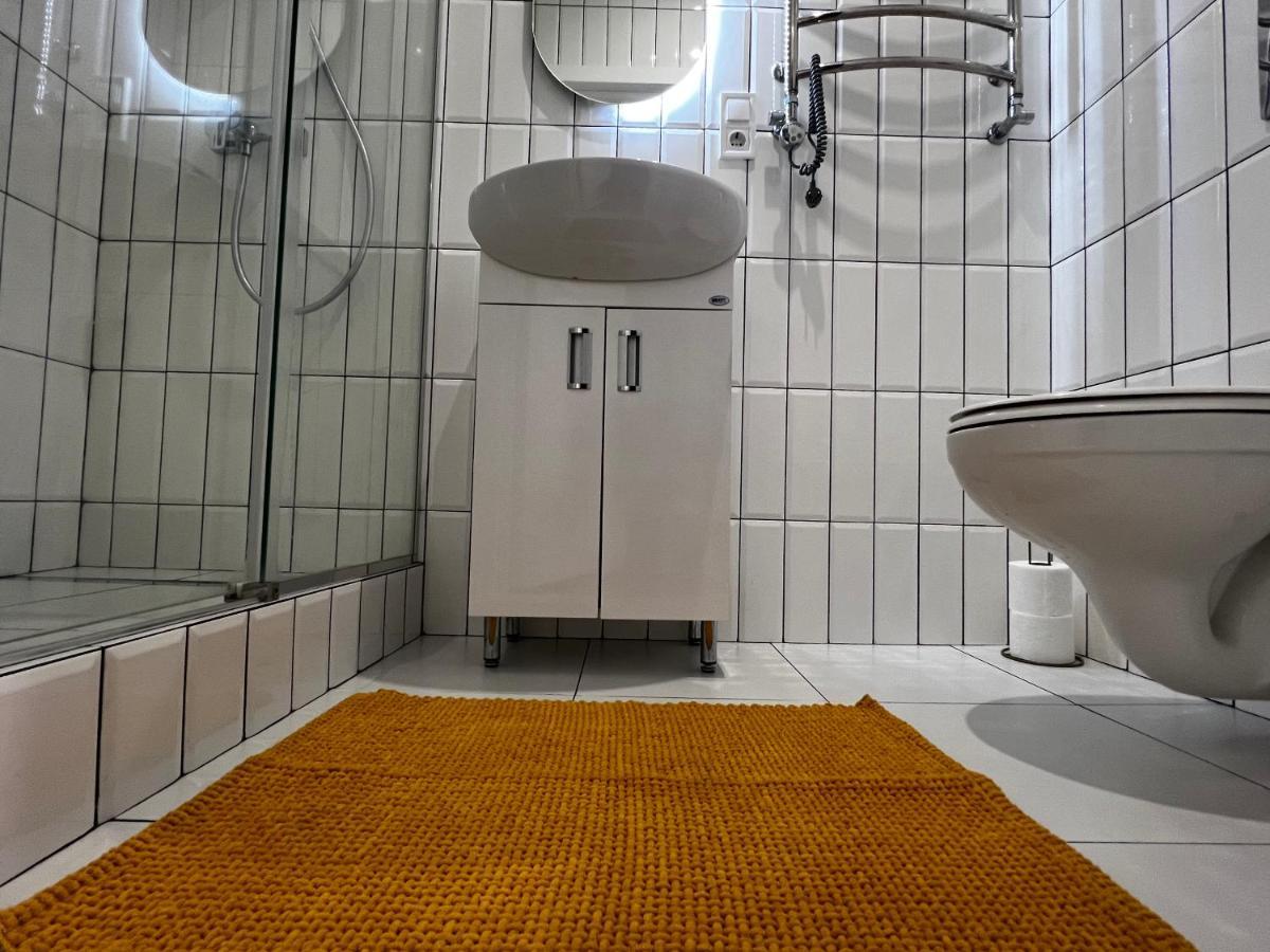 Apartment Lesya Kurbasa Lviv Kültér fotó