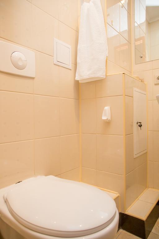 Apartment Lesya Kurbasa Lviv Kültér fotó